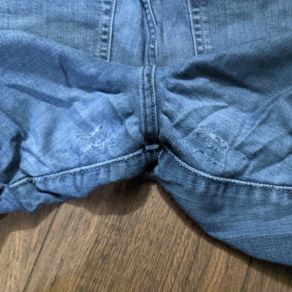 Lee Petites Distress Pull-On Sculpting Skinny Jean - Picture 6 of 7